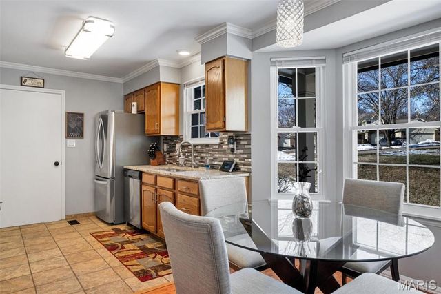 3173 Autumn Trace Drive, Maryland Heights, MO 63043