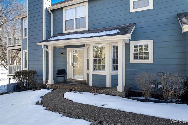 3173 Autumn Trace Drive, Maryland Heights, MO 63043