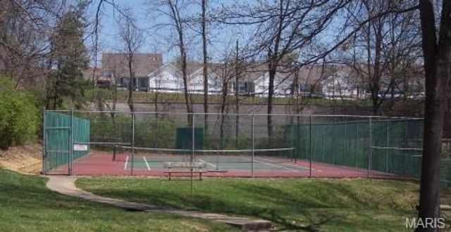 3173 Autumn Trace Drive, Maryland Heights, MO 63043