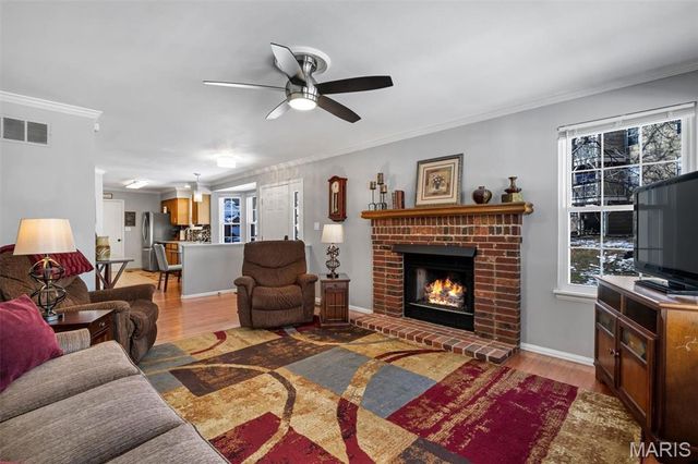 3173 Autumn Trace Drive, Maryland Heights, MO 63043