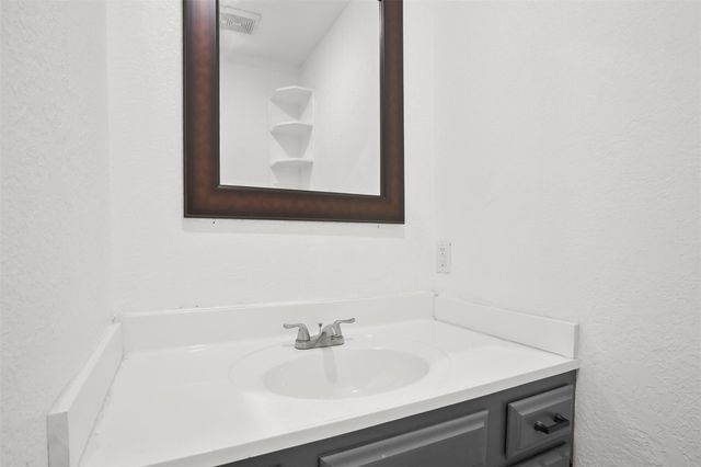 7406 Elbridge Lane, Houston, TX 77536