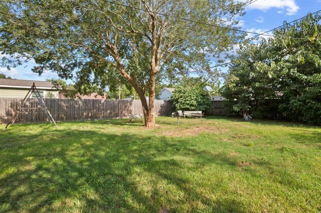 7406 Elbridge Lane, Houston, TX 77536
