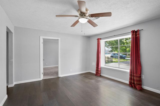7406 Elbridge Lane, Houston, TX 77536