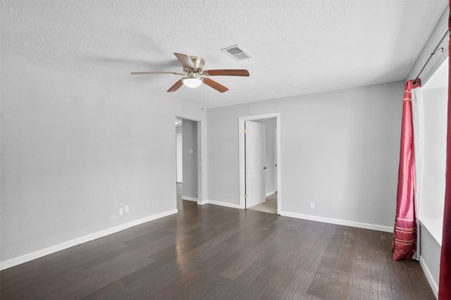 7406 Elbridge Lane, Houston, TX 77536
