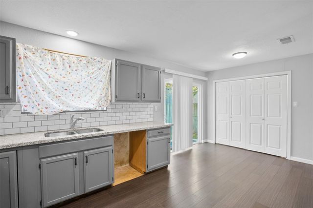 7406 Elbridge Lane, Houston, TX 77536