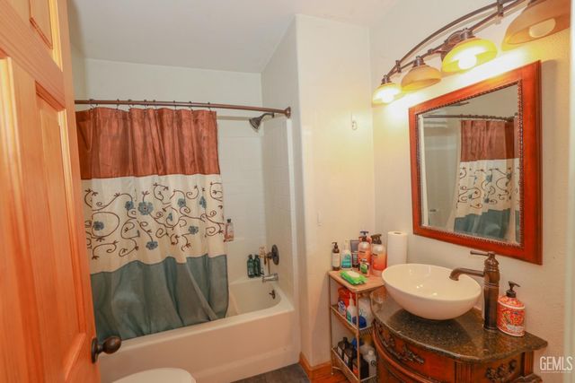 3511 Erskine Creek Road, Lake Isabella, CA 93240