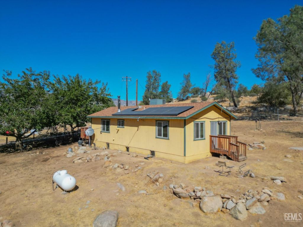 3511 Erskine Creek Road, Lake Isabella, CA 93240