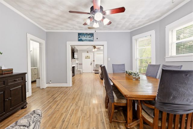 908 N Winnetka Avenue, Dallas, TX 75208