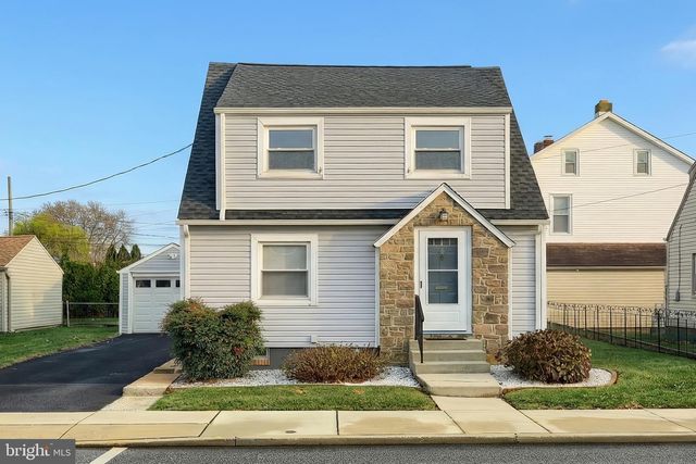 1562 STANTON ST, York, PA 17404