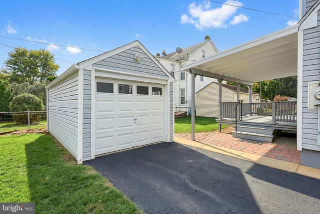 1562 STANTON ST, York, PA 17404