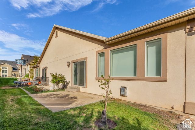 713 EAGLE PASS, North Salt Lake, UT 84054