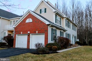 34 WINDSOR POND RD, Princeton Junction, NJ 08550