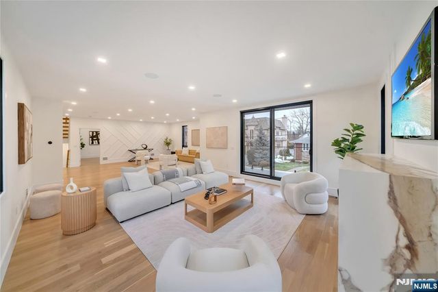283 Bluff Road, Fort Lee, NJ 07024