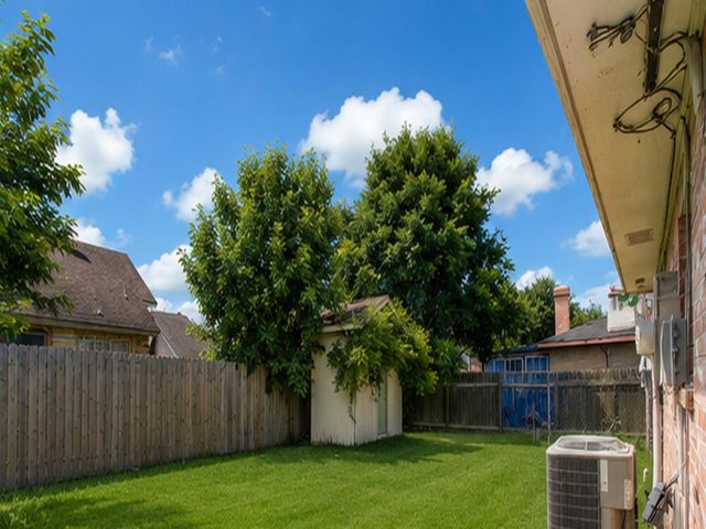 12803 Sandrock Drive, Houston, TX 77048