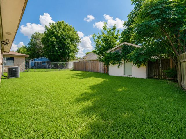 12803 Sandrock Drive, Houston, TX 77048