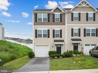 60 NORCROSS CT, Martinsburg, WV 25403