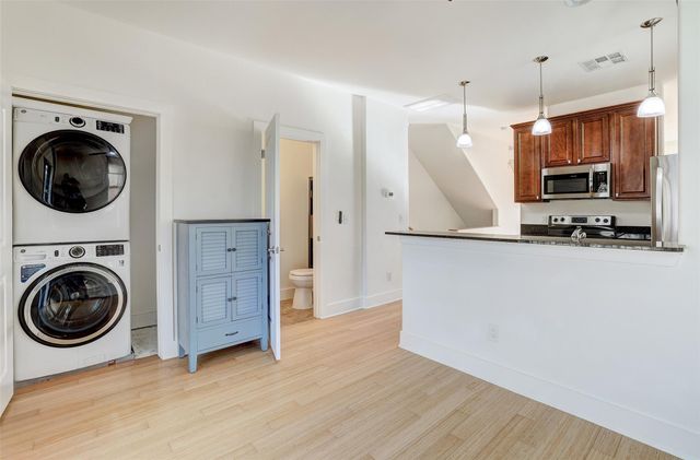 13420 Lyndhurst ST 208, Austin, TX 78729