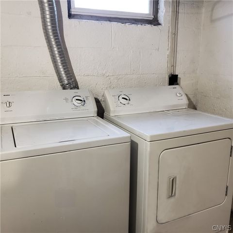 208 Palmer Drive, Manlius, NY 13066