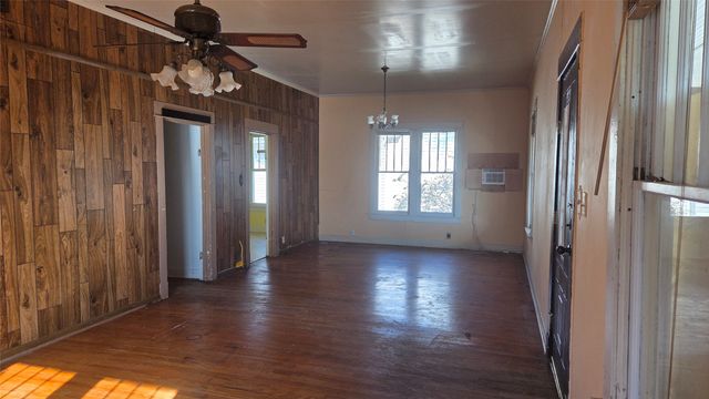 1509 Bois D Arc Street, Commerce, TX 75428