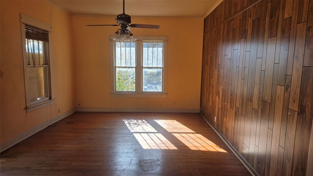 1509 Bois D Arc Street, Commerce, TX 75428