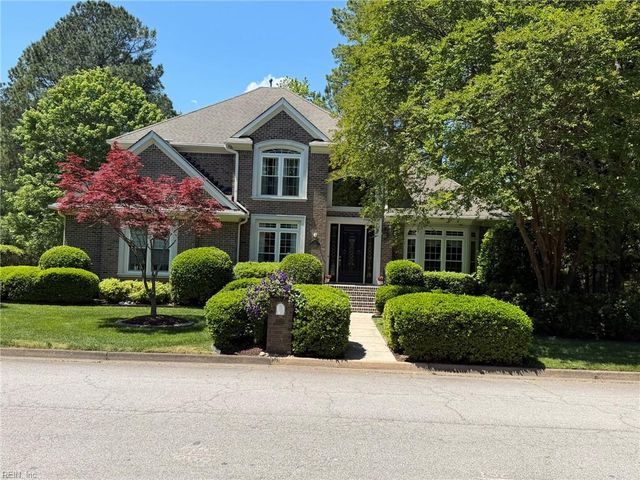 200 Marsh Island DR, Chesapeake, VA 23320