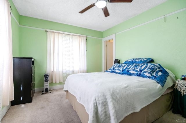 414 W Cameron Street, Hanford, CA 93230