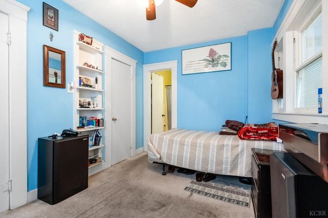 414 W Cameron Street, Hanford, CA 93230