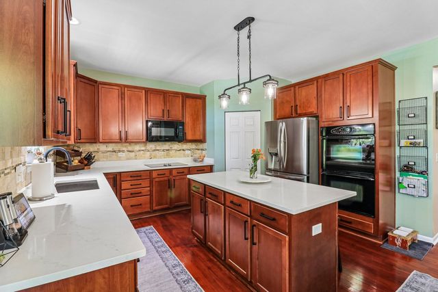 1241 Bradford Lane, Antioch, IL 60002