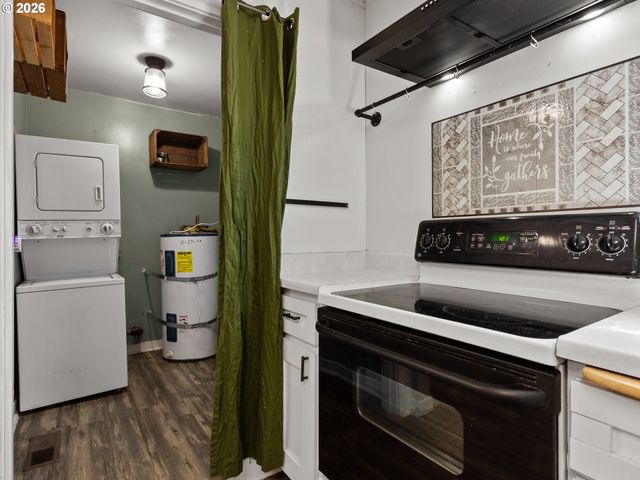 1909 Washington Way, Longview, WA 98632