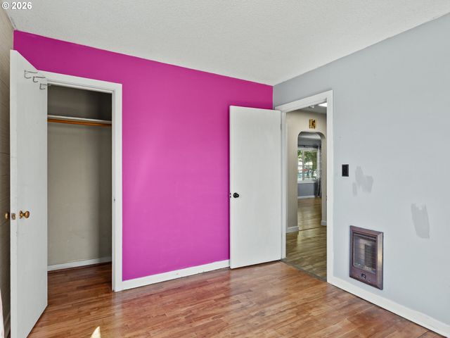1909 Washington Way, Longview, WA 98632