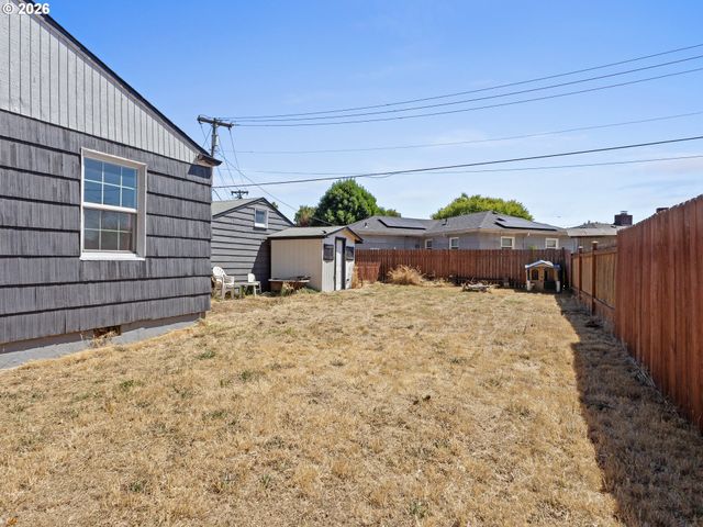 1909 Washington Way, Longview, WA 98632