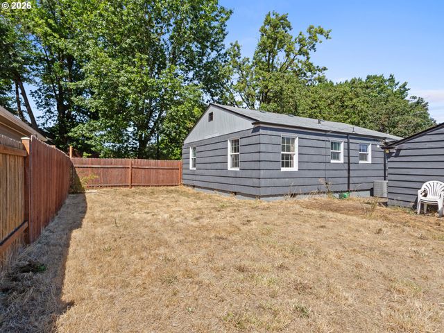 1909 Washington Way, Longview, WA 98632