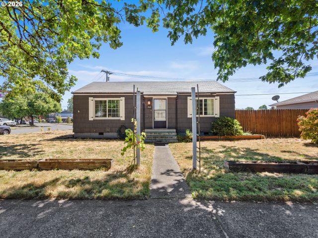 1909 Washington Way, Longview, WA 98632