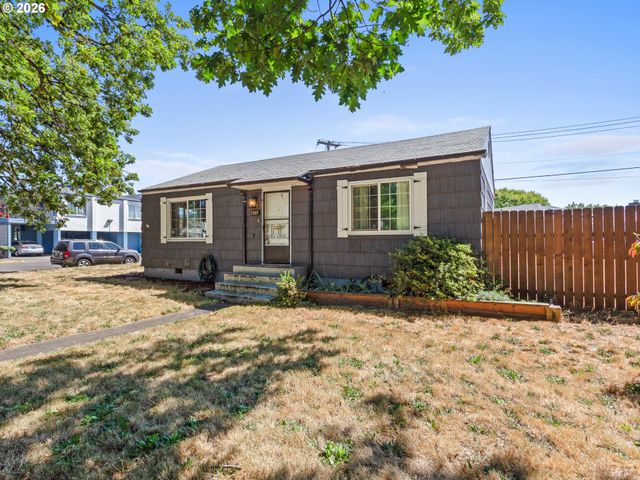 1909 Washington Way, Longview, WA 98632