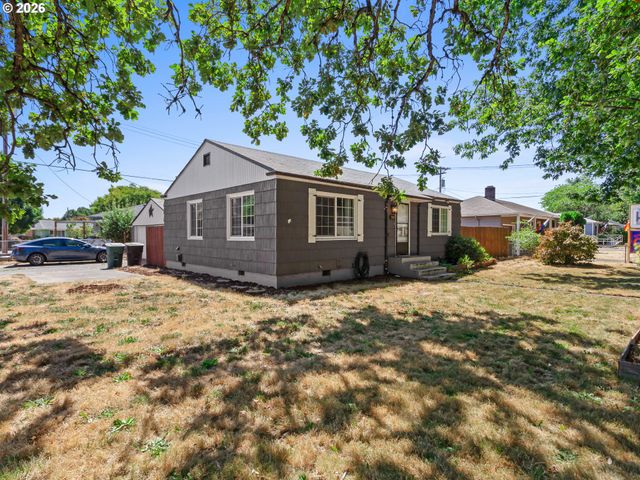 1909 Washington Way, Longview, WA 98632