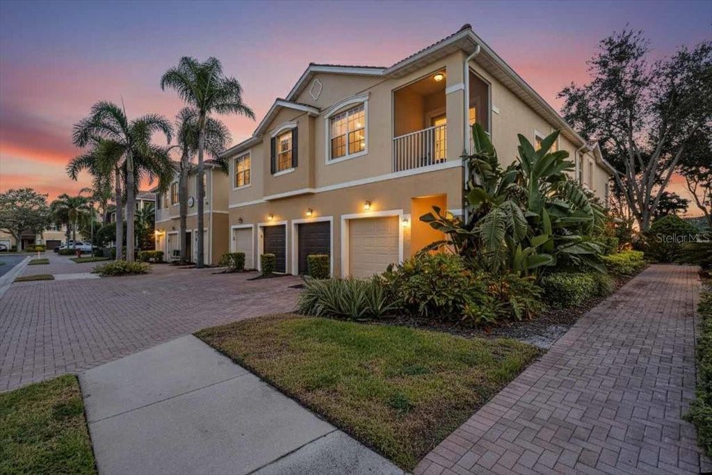 8106 MOONSTONE DRIVE 17-204, Sarasota, FL 34233