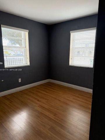 10945 SW 41st St, Miami, FL 33165