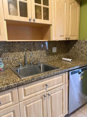 10945 SW 41st St, Miami, FL 33165