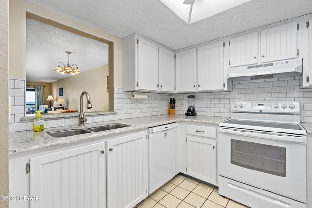 2600 Ocean Shore Blvd Apt 201, Ormond Beach, FL 32176