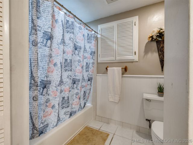 2 W Diamond Head Drive, Sand Springs, OK 74063