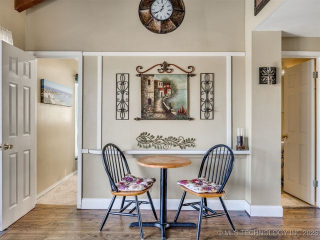 2 W Diamond Head Drive, Sand Springs, OK 74063