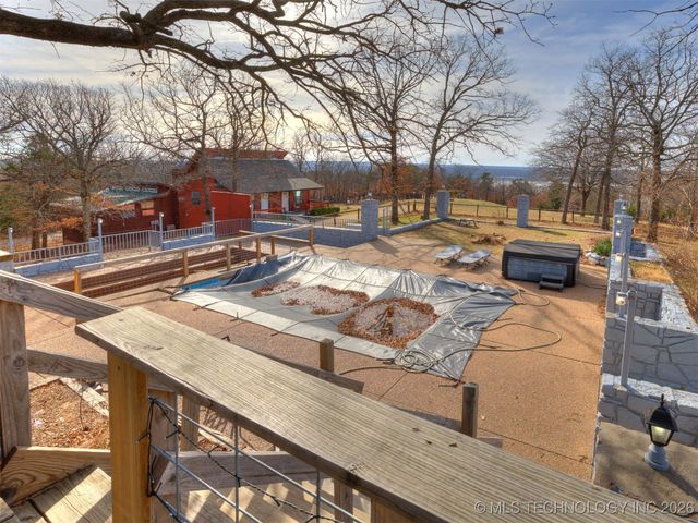 2 W Diamond Head Drive, Sand Springs, OK 74063