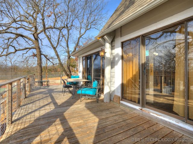 2 W Diamond Head Drive, Sand Springs, OK 74063