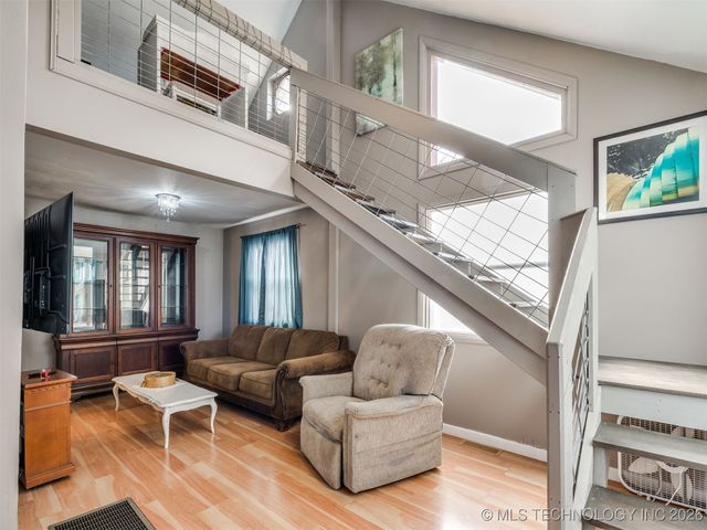 2 W Diamond Head Drive, Sand Springs, OK 74063