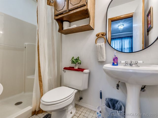 2 W Diamond Head Drive, Sand Springs, OK 74063