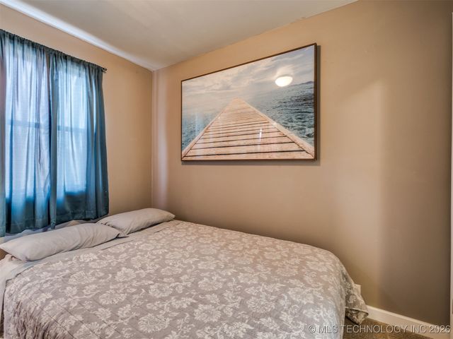 2 W Diamond Head Drive, Sand Springs, OK 74063