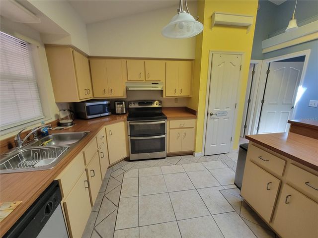 8028 SE 129TH PLACE, Summerfield, FL 34491