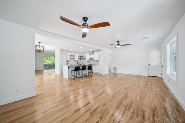 0512 W Dallas Street, Broken Arrow, OK 74012