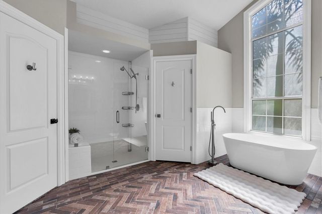 11602 LAKEVIEW DRIVE, New Port Richey, FL 34654