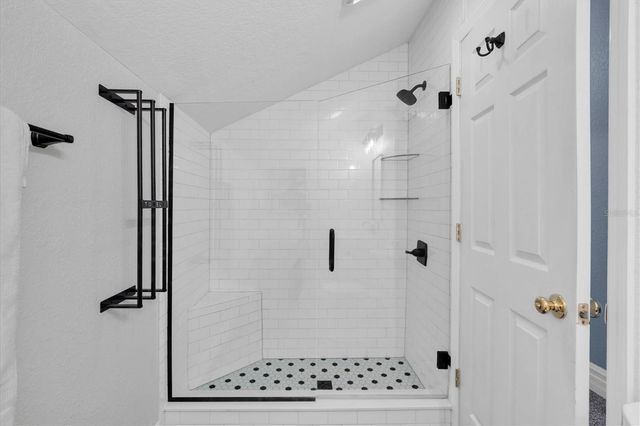 11602 LAKEVIEW DRIVE, New Port Richey, FL 34654